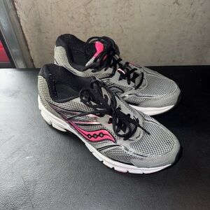 Saucony Women's Athletic Shoes in Gray and Pink